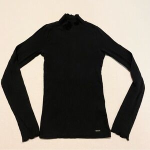 Hollister Slim Tee Long Sleeve Women’s XS Shirt